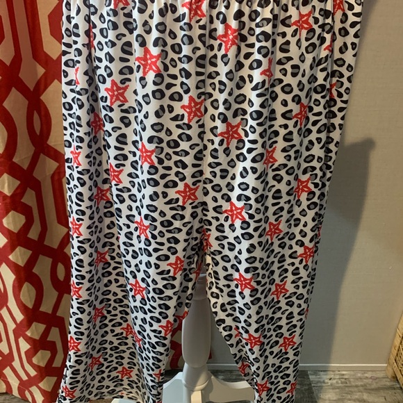 SHEIN plus size pajama set - Picture 3 of 4